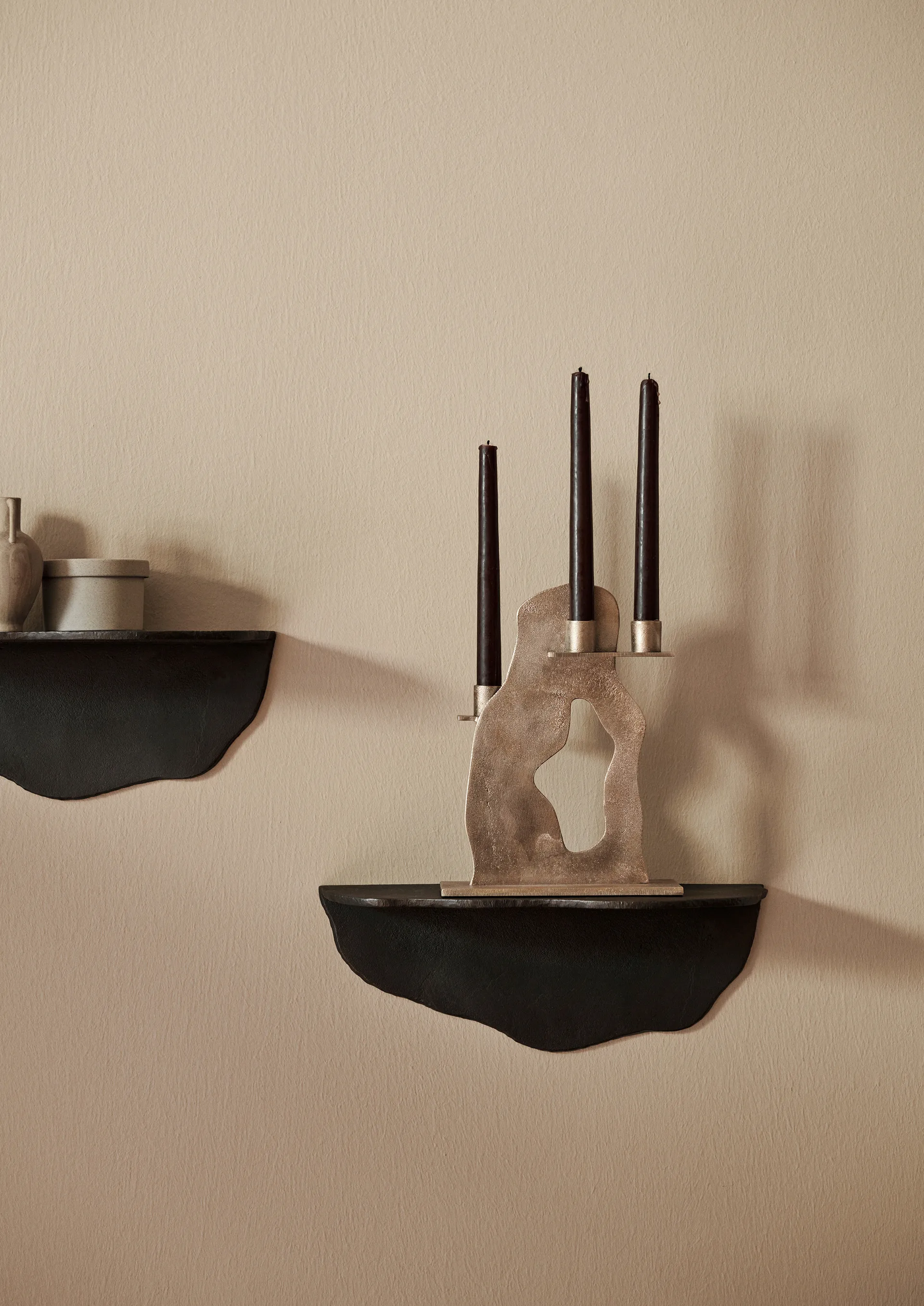 Erode kandelaar 21x27x4 cm, Brass Ferm Living