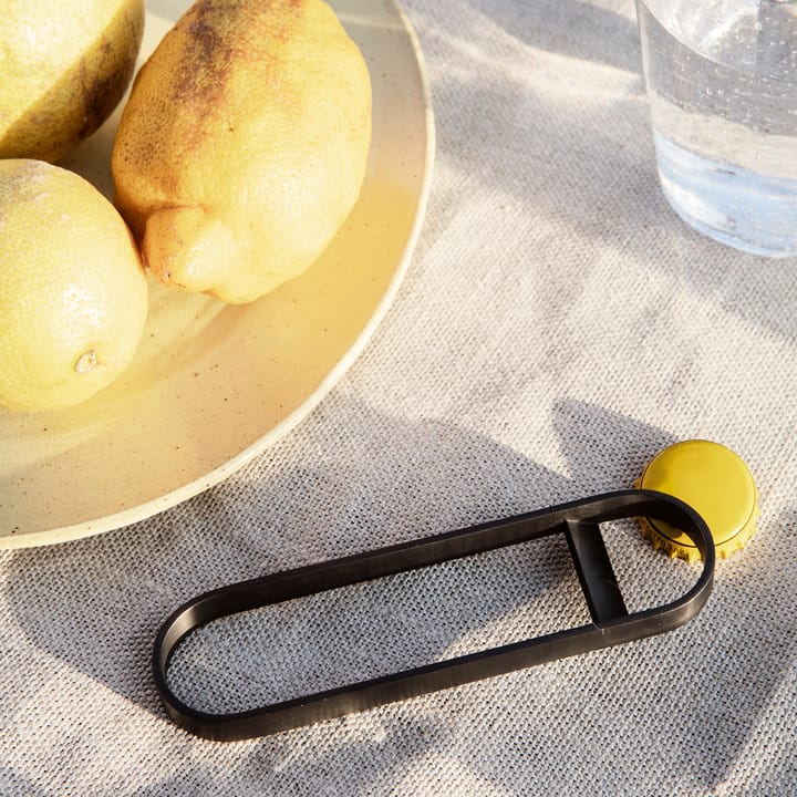 Fein flessenopener, Zwart Ferm Living