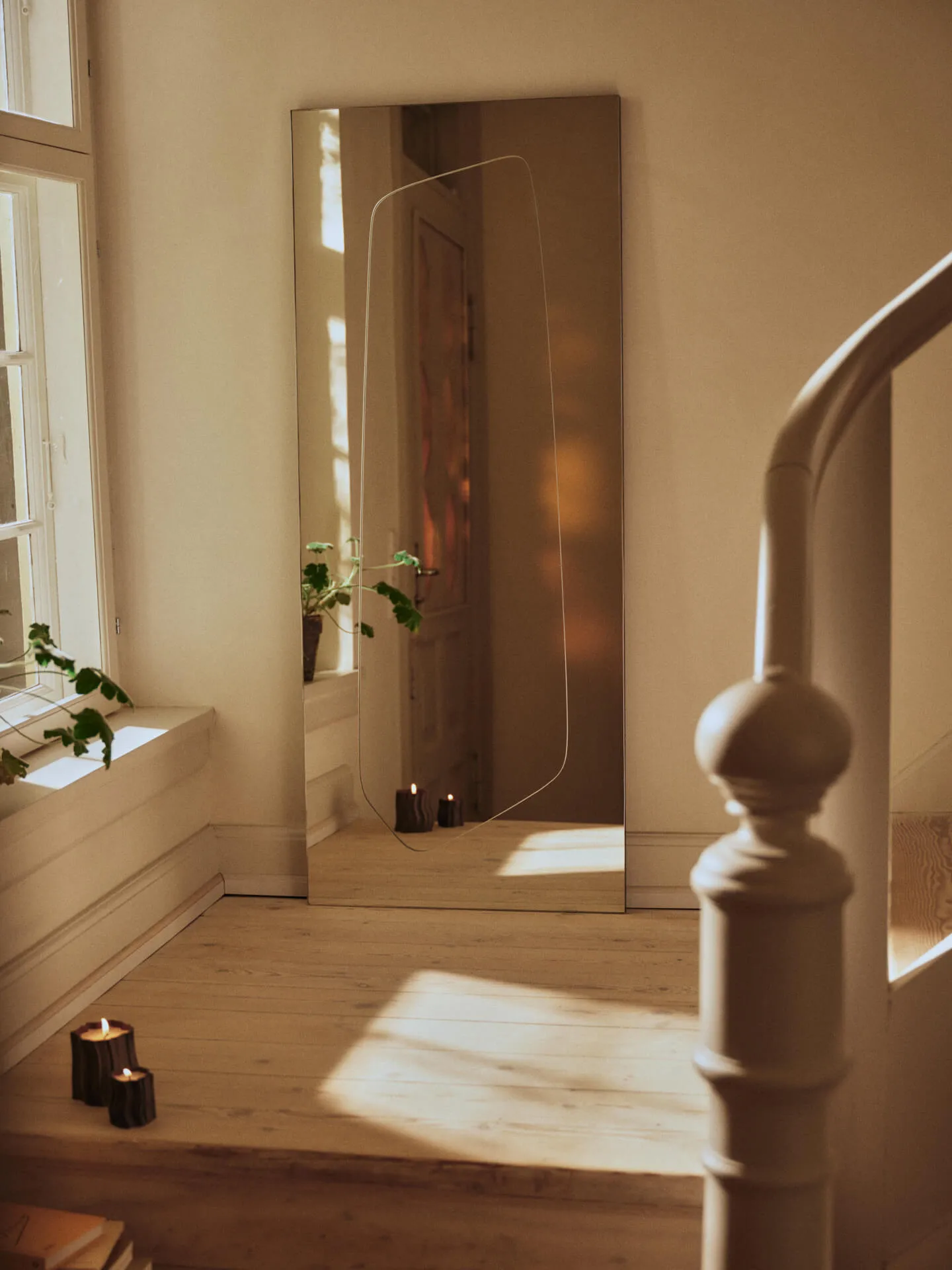 Folia spiegel, Zilver, 135 cm Ferm Living