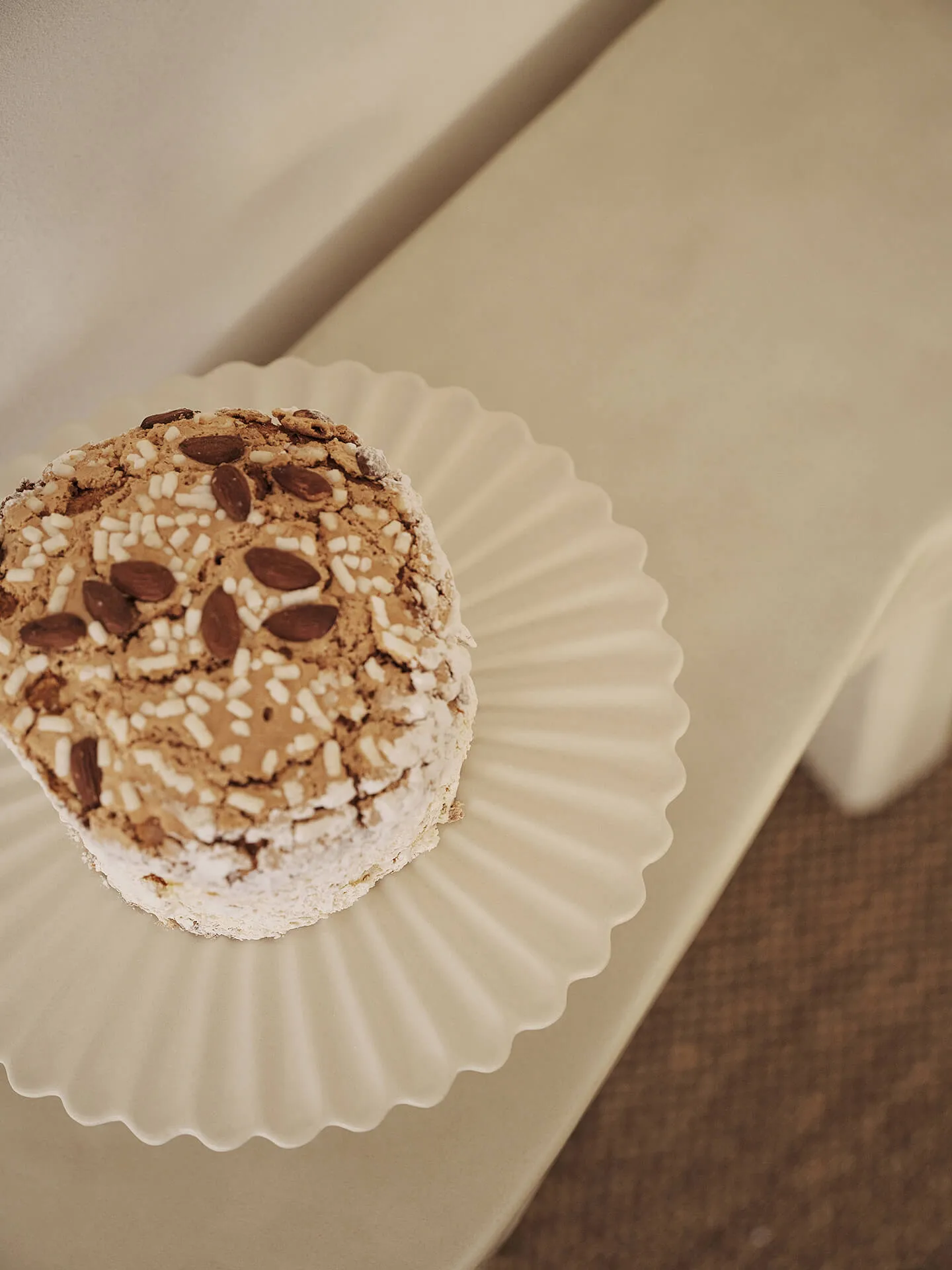 Fountain taartschotel Ø31 cm, Off white Ferm Living