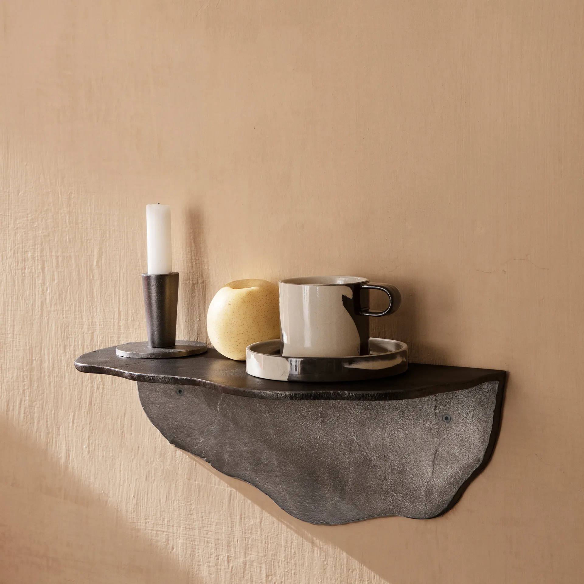 Fracture plank, Zwartgeblakerde aluminum Ferm Living
