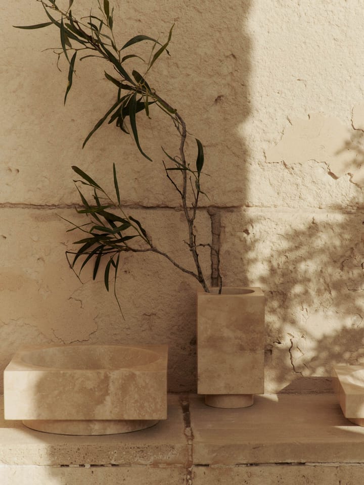 Hew decoratieschaal hoog, Travertine Ferm Living