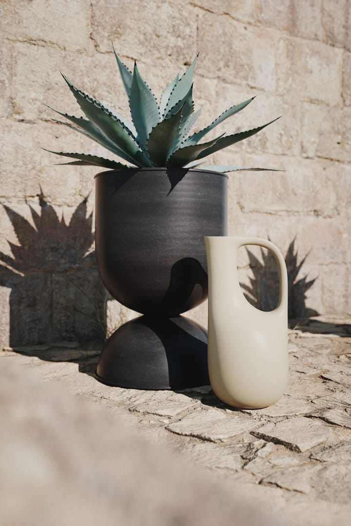 Hourglass pot medium Ø41 cm, Zwart-donkergrijs Ferm Living