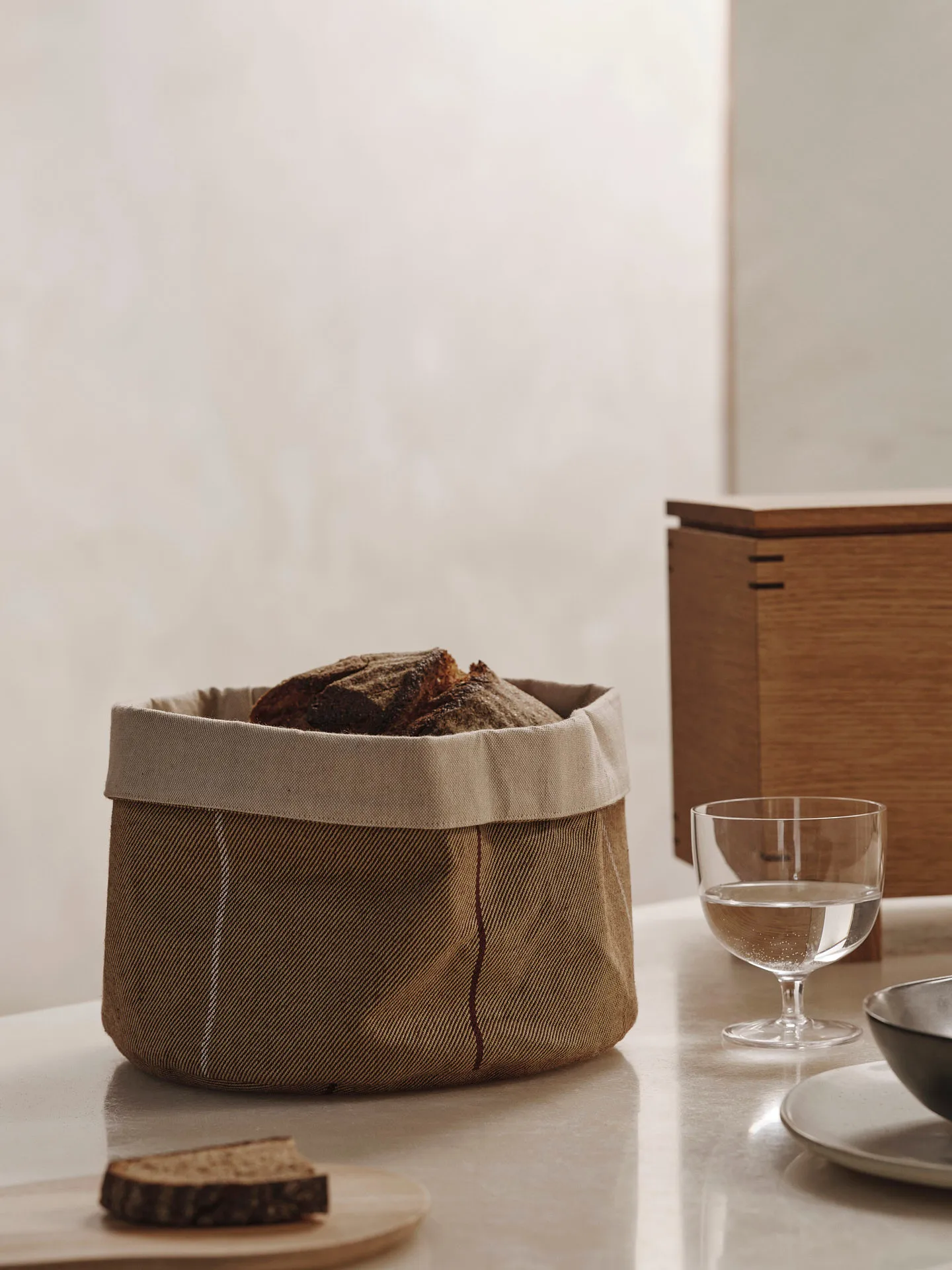 Ito Kitchen Basket broodmand Ø23 cm, Natural-straw Ferm Living