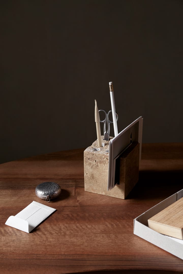 Klint pennenhouder 9x9 cm, Beige travertijn Ferm Living