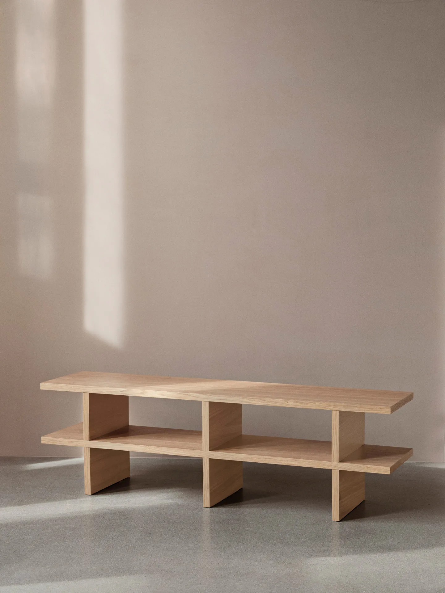Kona bankje, Oak natural veneer Ferm Living
