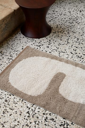 Lay badmat 50x70 cm - Dark taupe-off white - Ferm Living