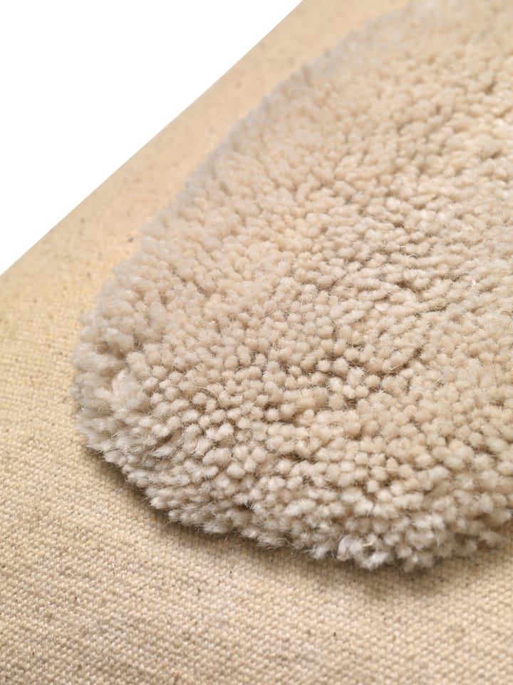 Lay kussen 50x50 cm, Sand / Off-white Ferm Living