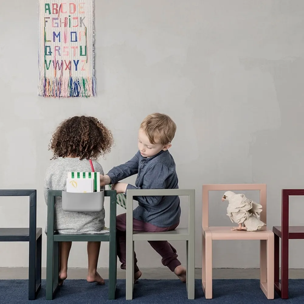Little Architect kinderstoel, dark blue, essenhout fineer Ferm Living