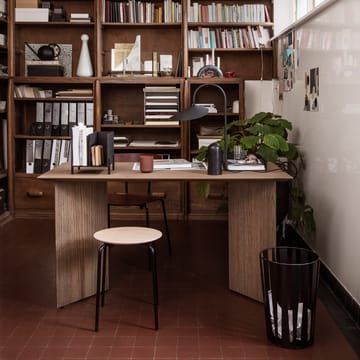 Mingle eettafel - walnut veneer, 210cm, poten met hoek walnootfineer - Ferm Living