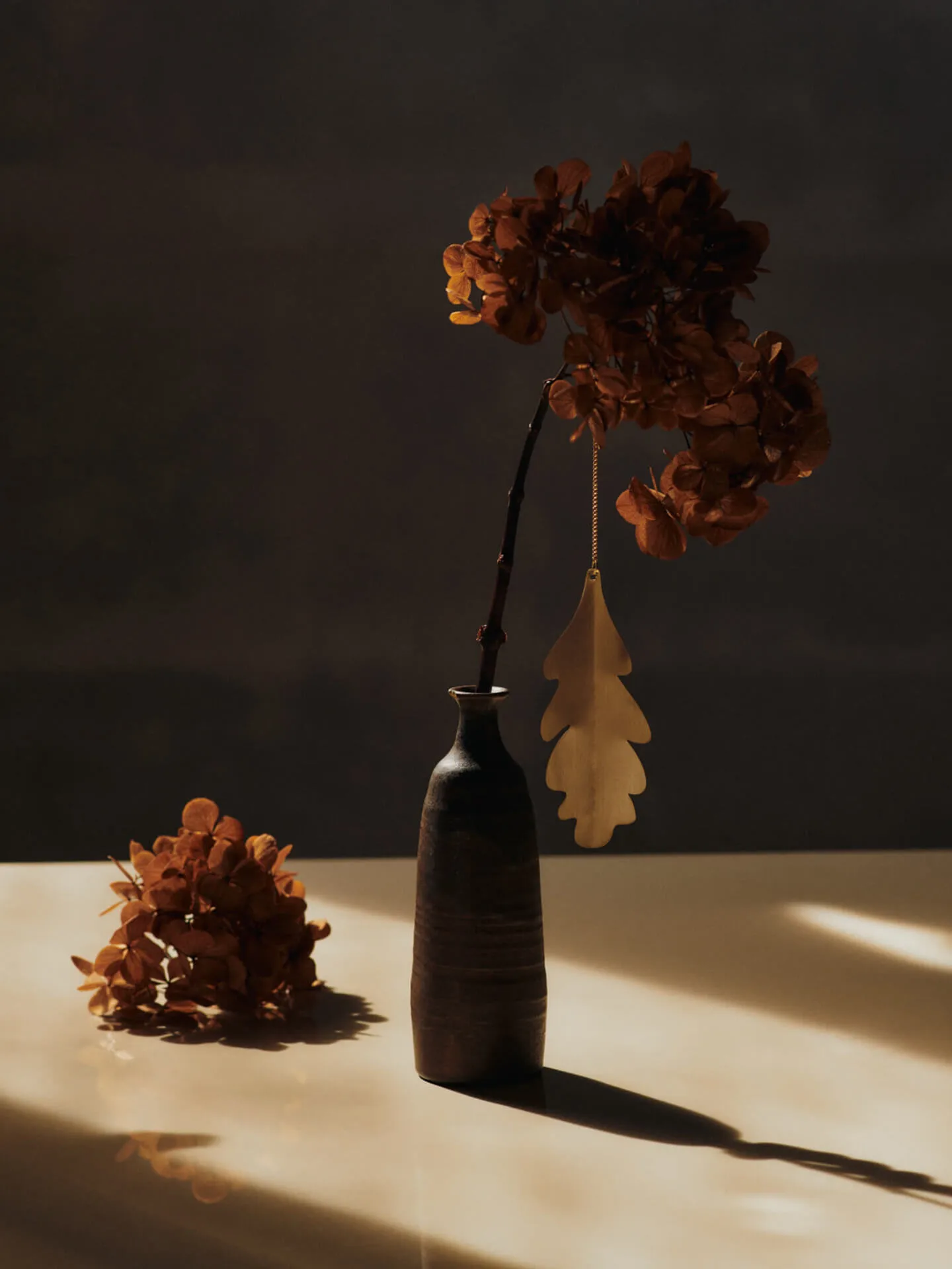 Oak leaf decoratiehanger 13,5 cm 4-pack, Brass Ferm Living