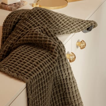 Organic badhanddoek 70x140 cm - Olive - Ferm Living