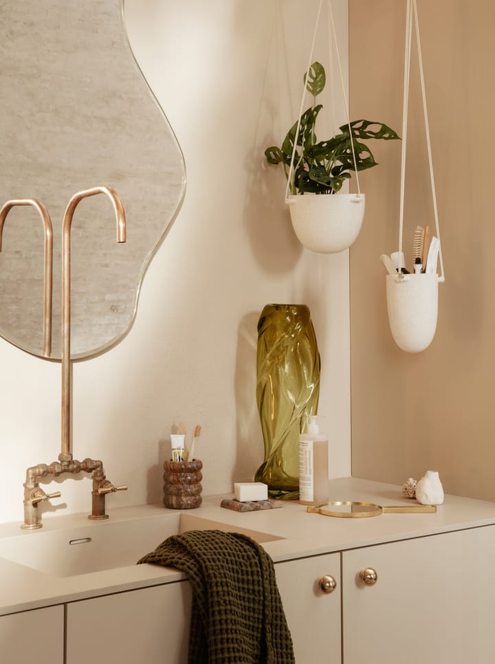 Pond spiegel large, Dark chrome Ferm Living