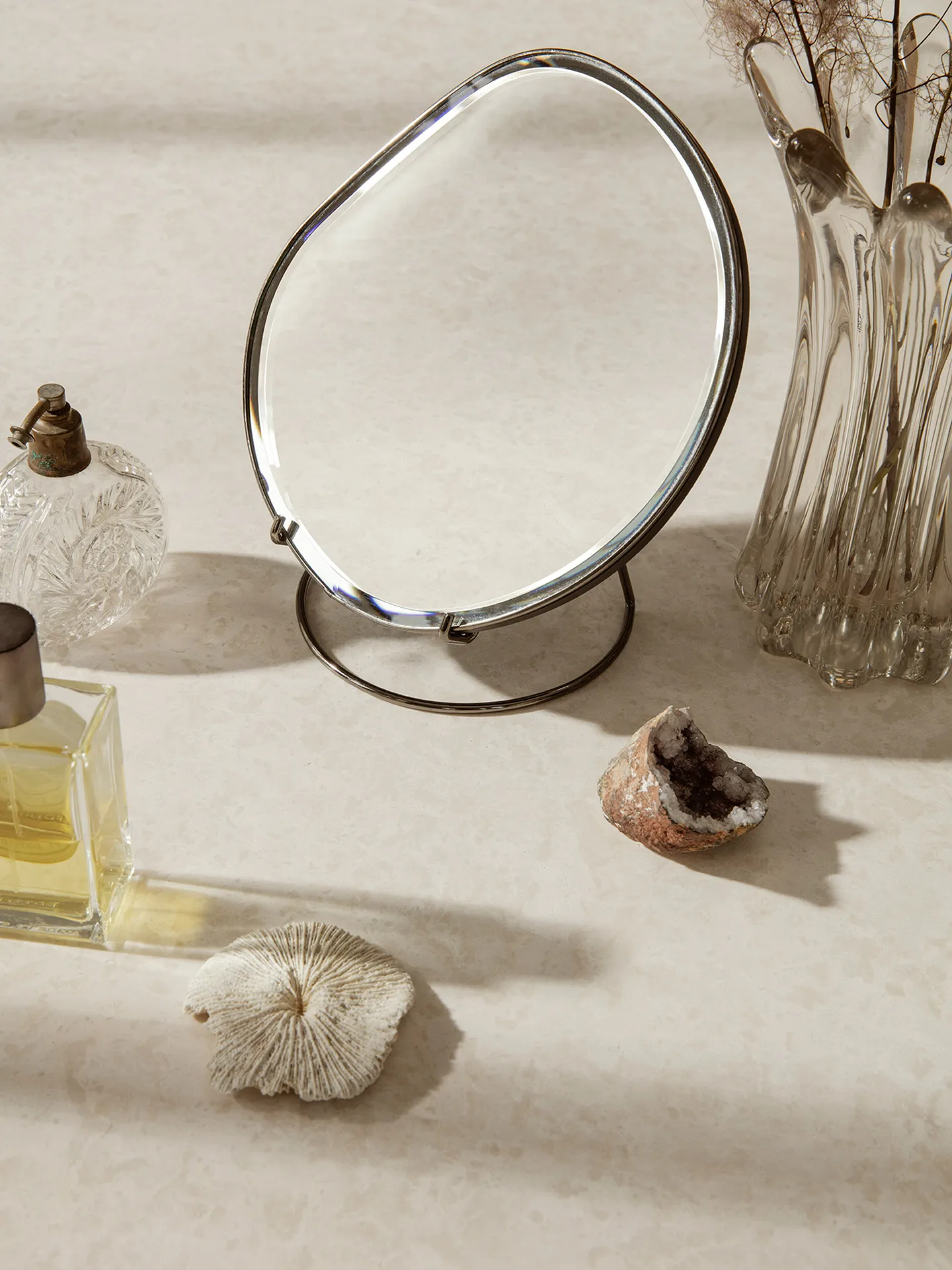 Pond tafelspiegel, Dark chrome Ferm Living