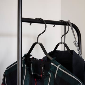 Pujo kledinghanger - Zwart - ferm LIVING
