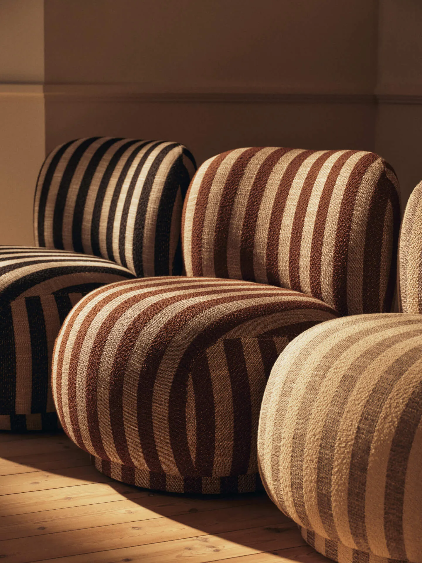 Rico lounge chair piccolo fauteuil, Louisiana, Sand-chocolate Ferm Living