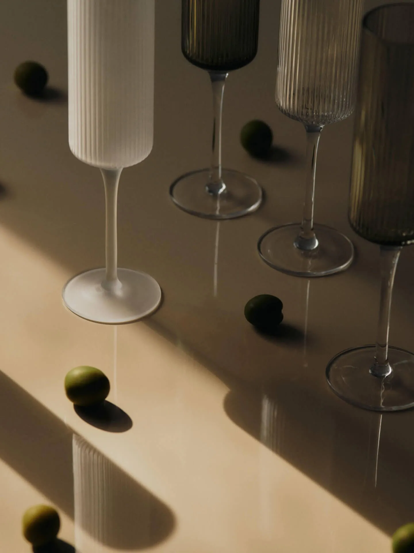 Ripple Champagne flutes champagneglazen 15 cl 2-pack, Smoked Grey Ferm Living