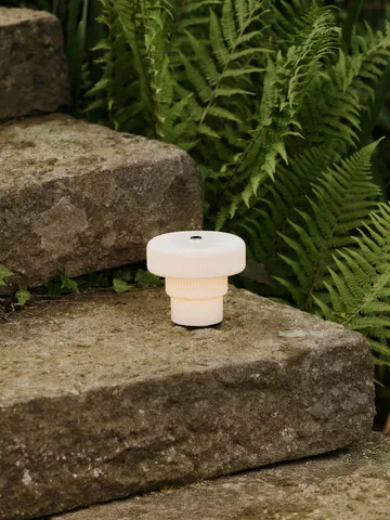 Ripple draagbare tafellamp - White, 10 cm - Ferm Living