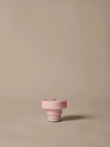 Ripple draagbare tafellamp - Zachtroze, 10 cm - Ferm Living