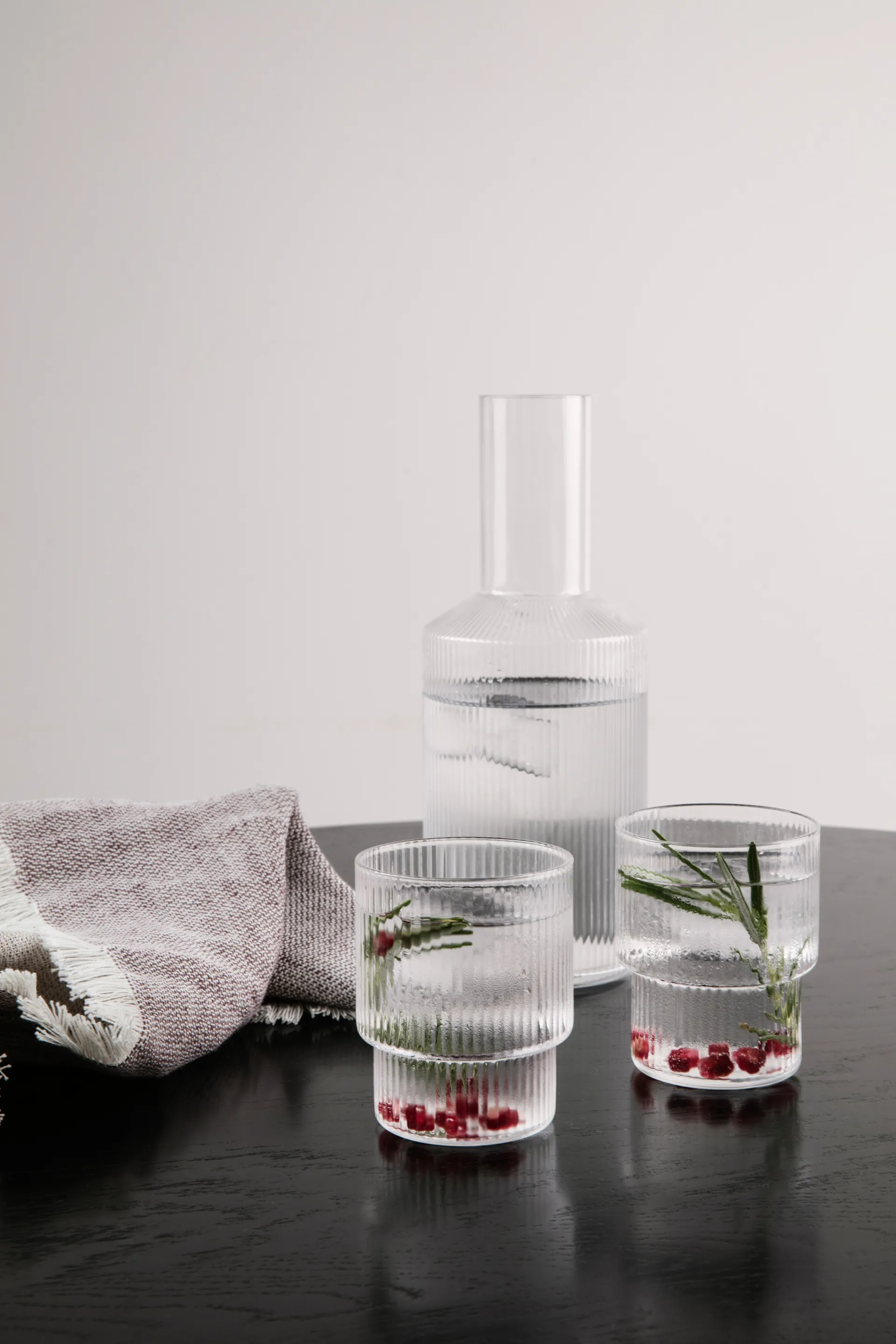Ripple glazen 4-pack, helder Ferm Living