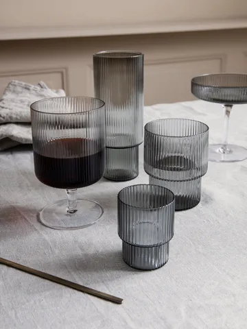 Ripple glazen 4-pack - smoked grey - Ferm Living
