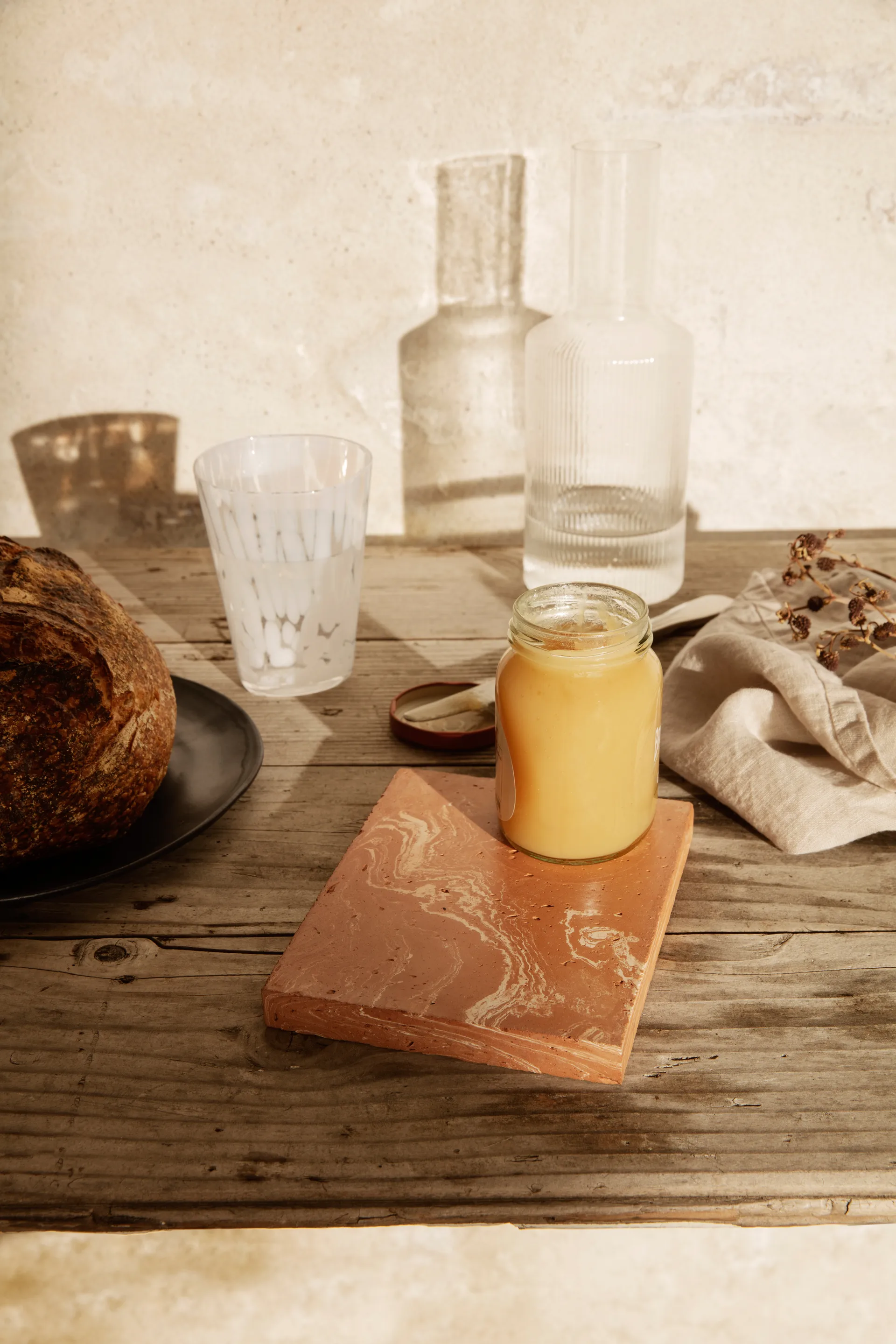 Ripple karaf, helder Ferm Living