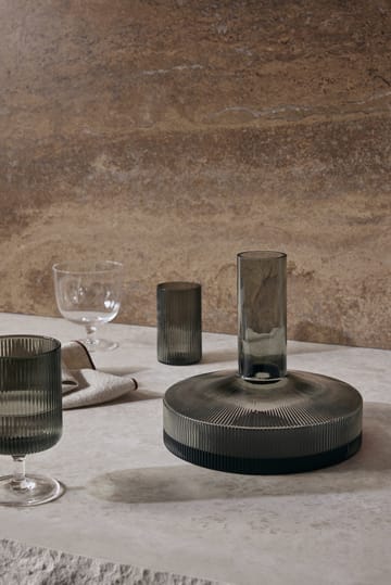 Ripple wijnkaraf - Gerookt Grijs - Ferm Living