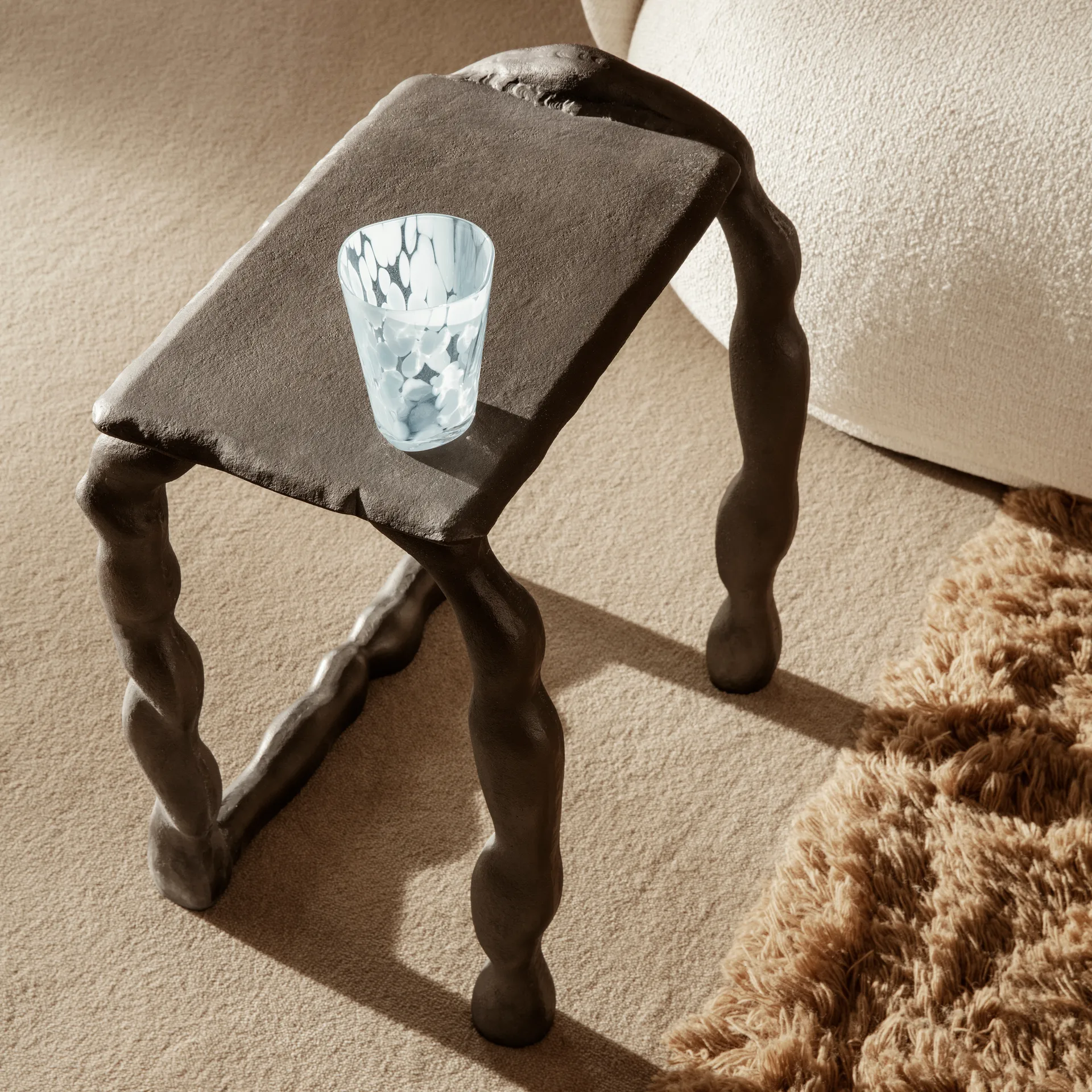 Rotben sculptuur, Zwart Ferm Living