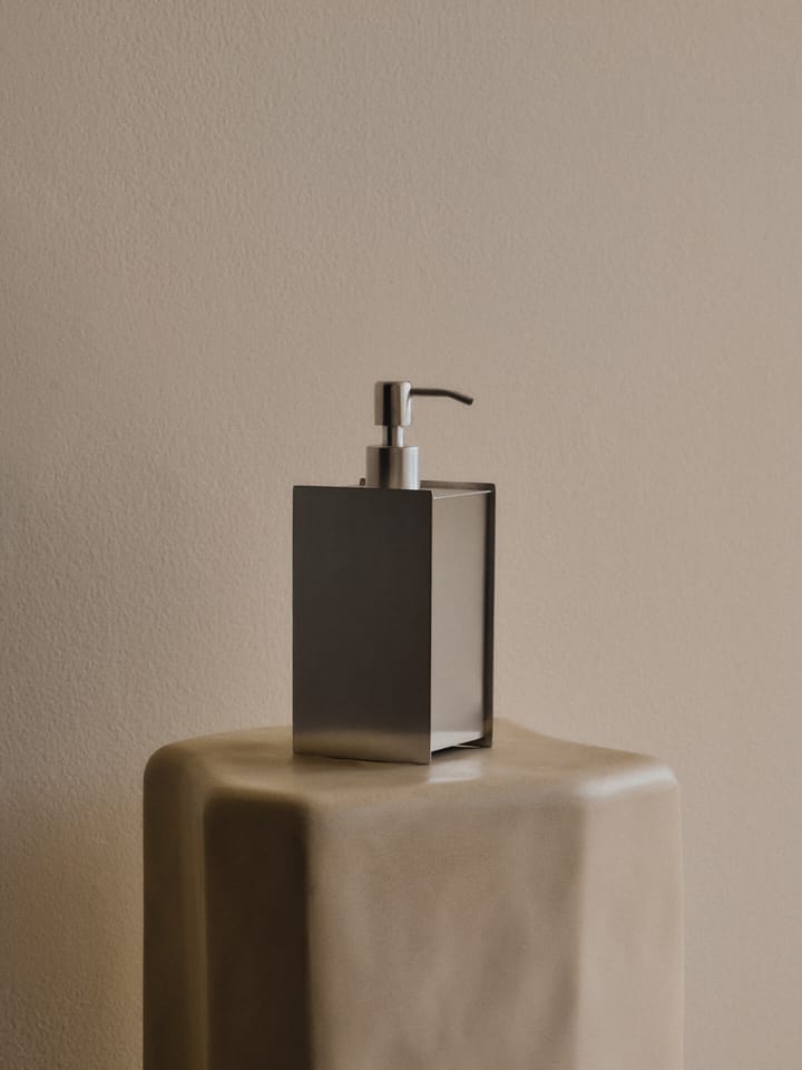 Sama zeeppompje, Brushed stainless steel Ferm Living