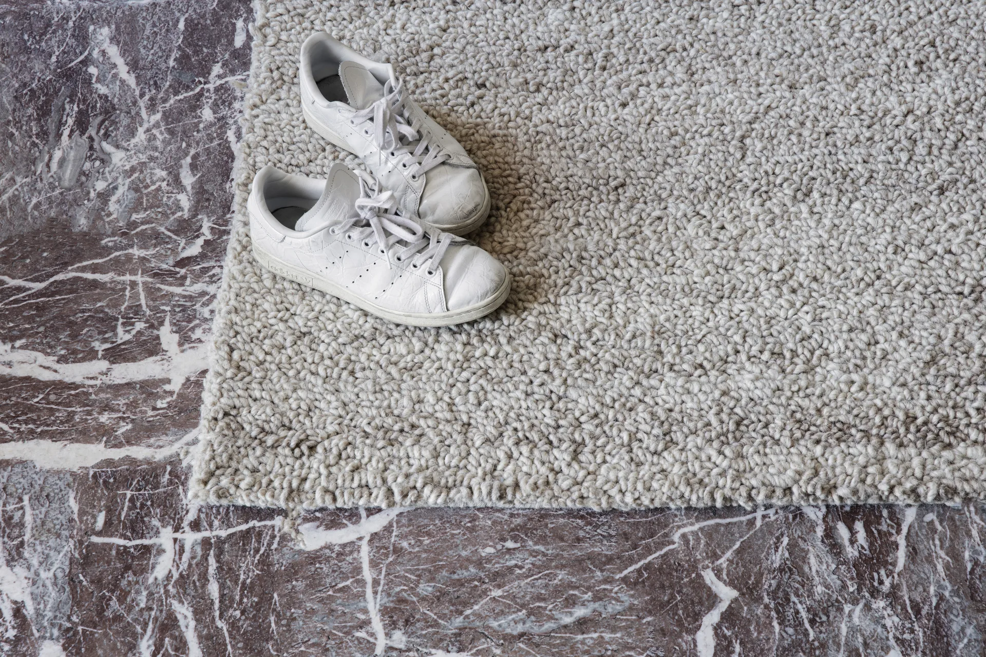 Shade Loop vloerkleed S 140x200 cm, Beige Ferm Living