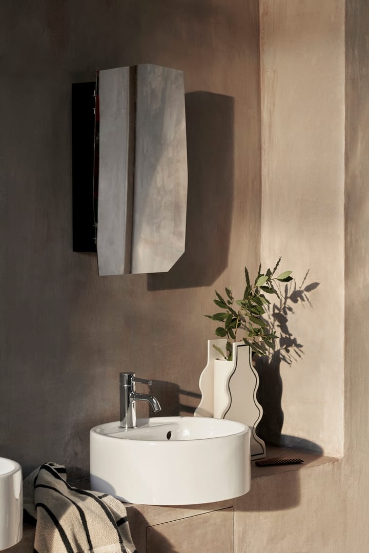 Shard spiegelkast 37,7x57,7 cm, Black Ferm Living