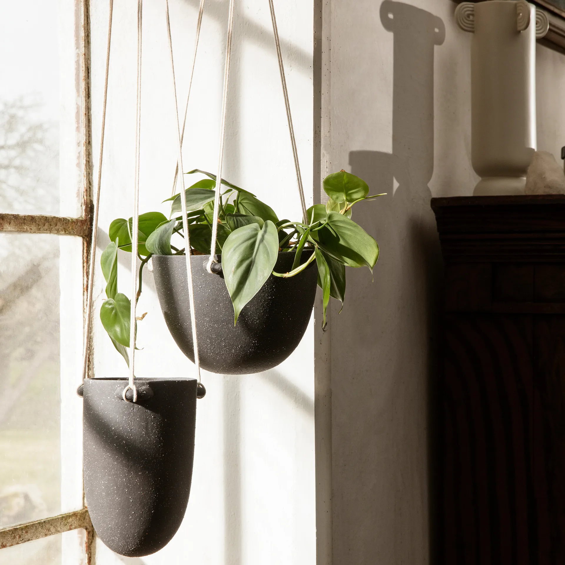 Speckle hangende bloempot Ø20,5 cm, Dark grey Ferm Living