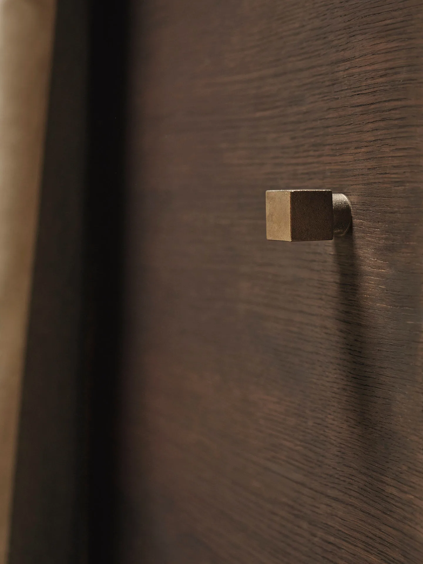 Square haak small, Casted brass Ferm Living