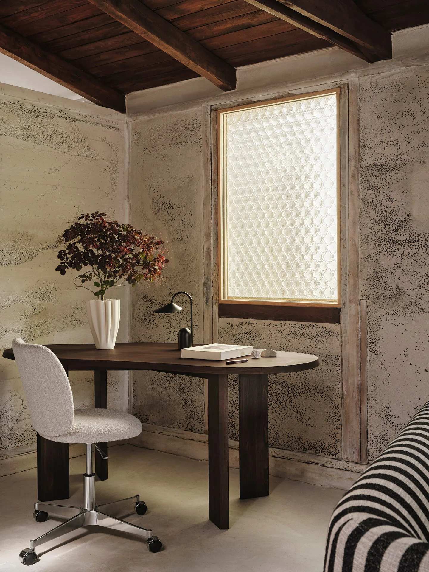 Tarn bureau 90x170 cm, Dark stained beech Ferm Living