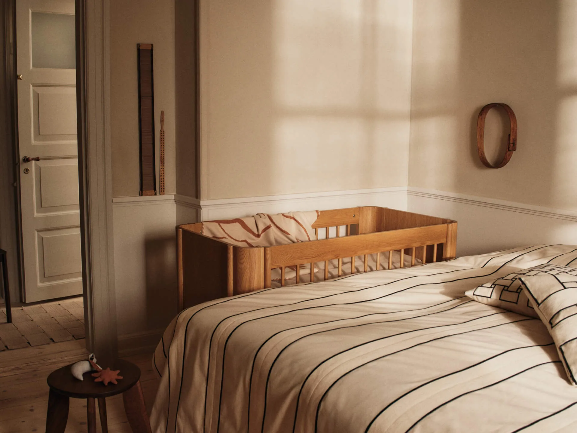 Tilu ledikant, Natural oak, 129x68,5x80 cm Ferm Living