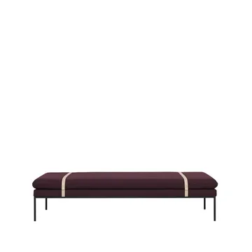 Turn Daybed - stof fiord by kvadrat bordeaux, zwart onderstel - Ferm Living