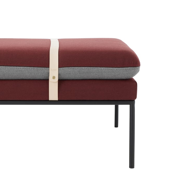 Turn Daybed - stof fiord by kvadrat bordeaux, zwart onderstel - ferm LIVING