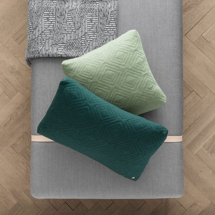 Turn Daybed, stof fiord by kvadrat donkerblauw, zwart onderstel Ferm Living