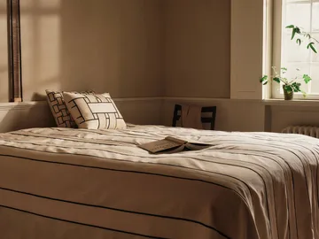 Twill sprei - Off-white-zwart, 180x260 cm - Ferm Living