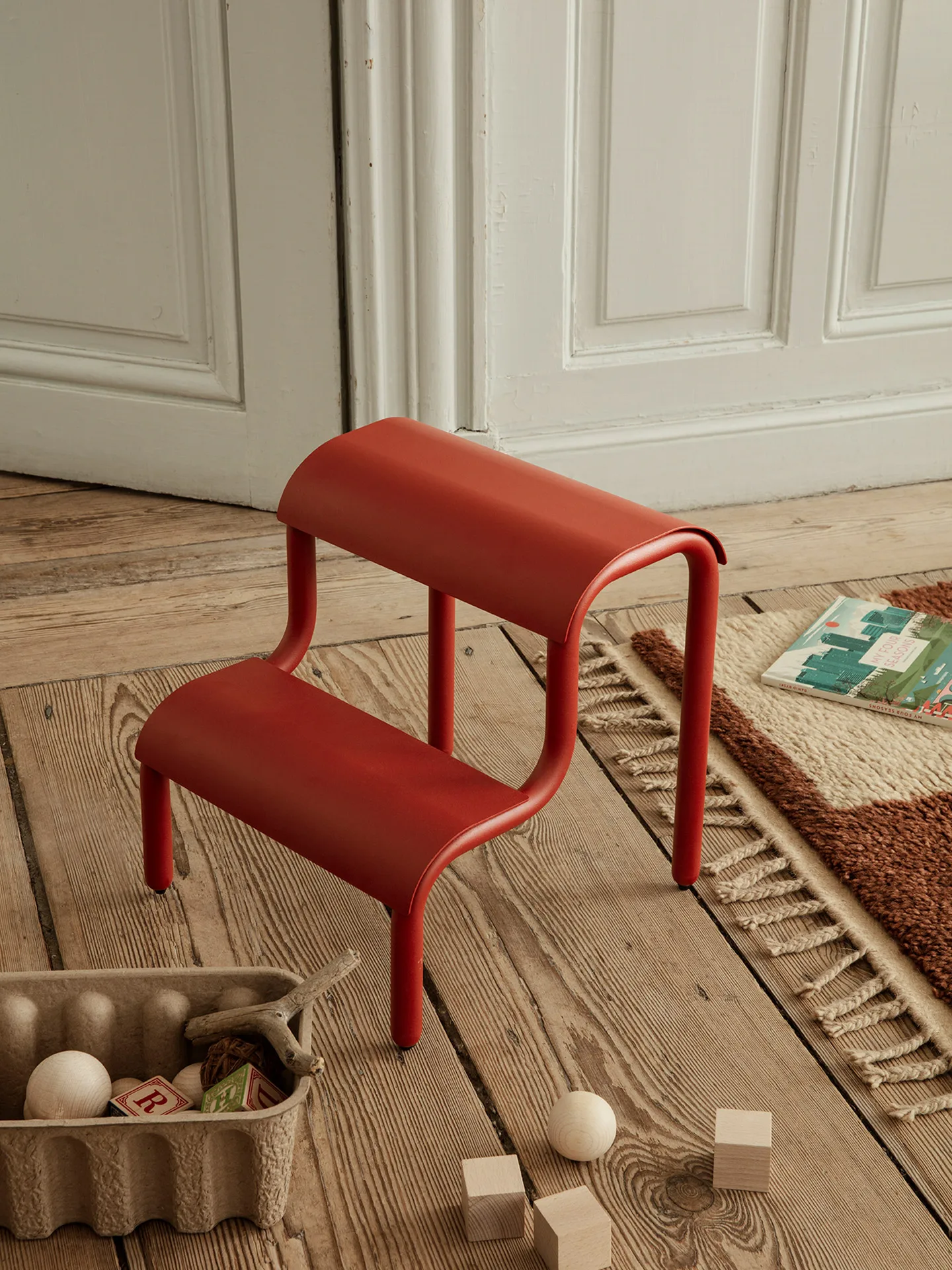 Up opstapje, Poppy Red Ferm Living