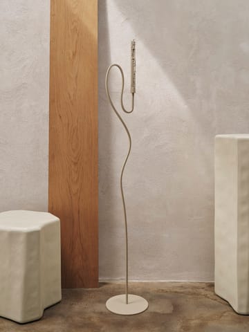 Valse vloer kandelaar - Cashmere - Ferm Living