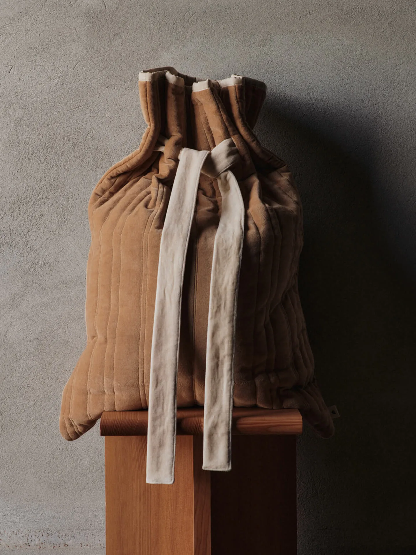 Vari quilted zak 50x70 cm, Velvet-tan Ferm Living