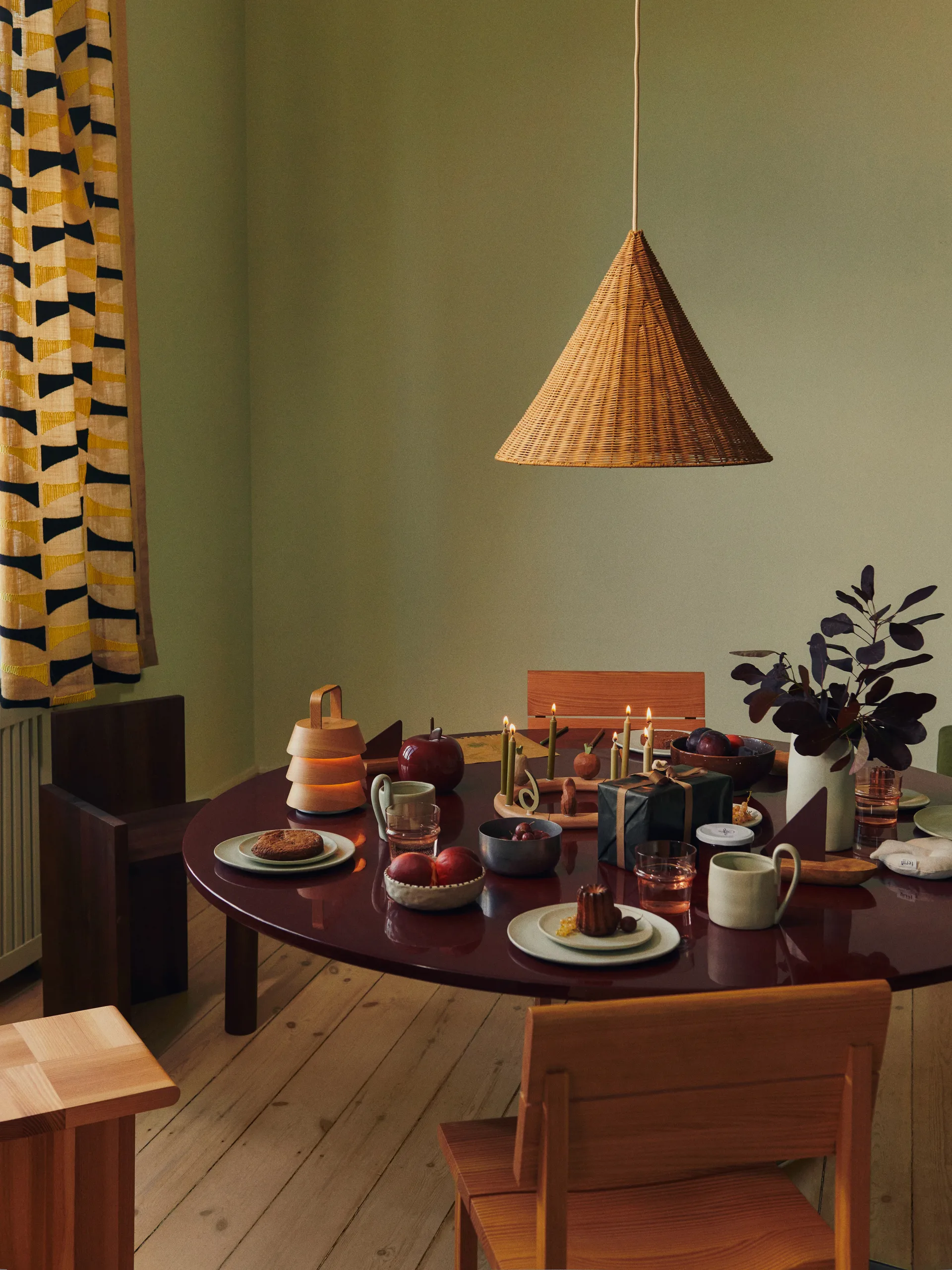 Visit dining chair stoel, Douglas spar Ferm Living