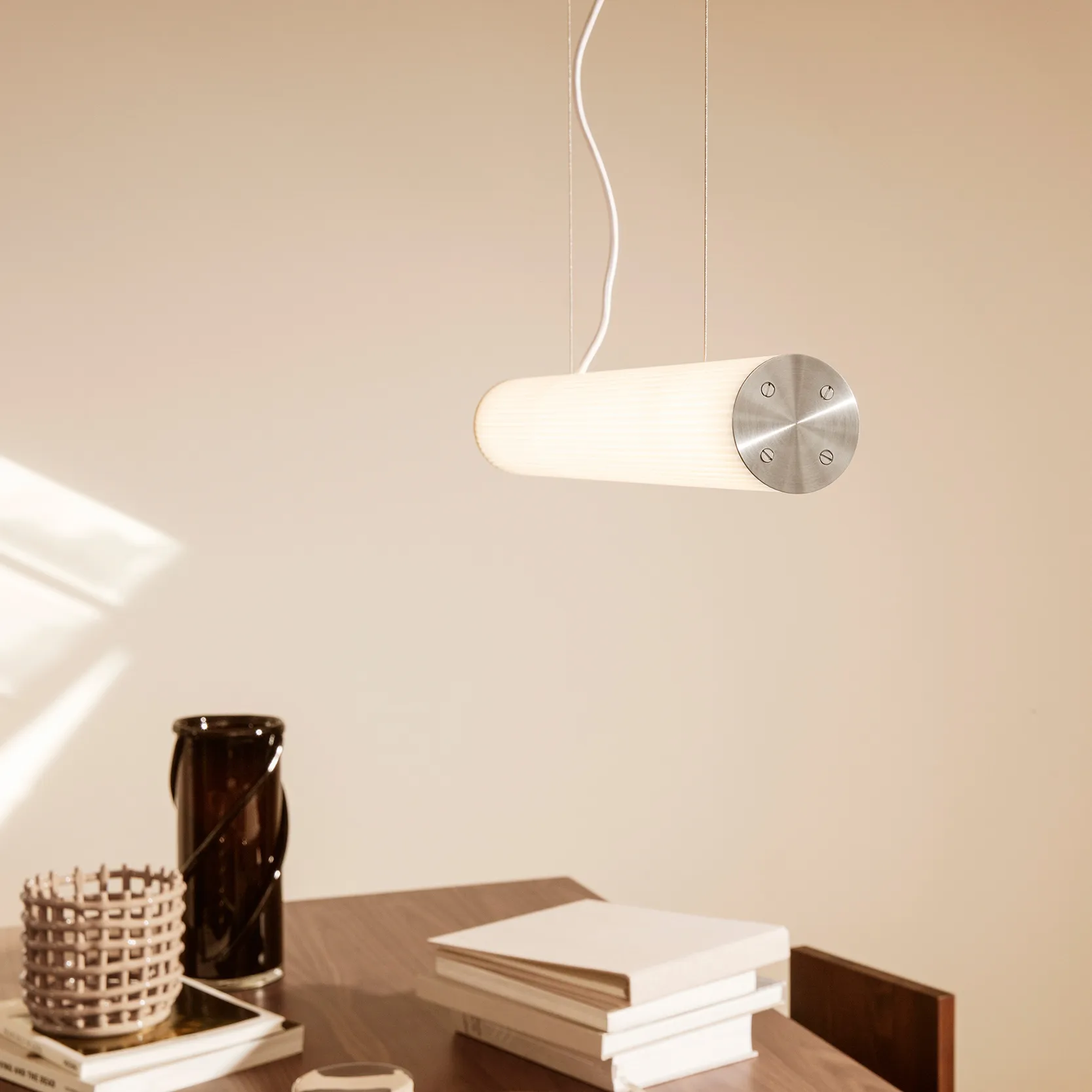 Vuelta hanglamp 60 cm, Wit-roestvrij staal Ferm Living