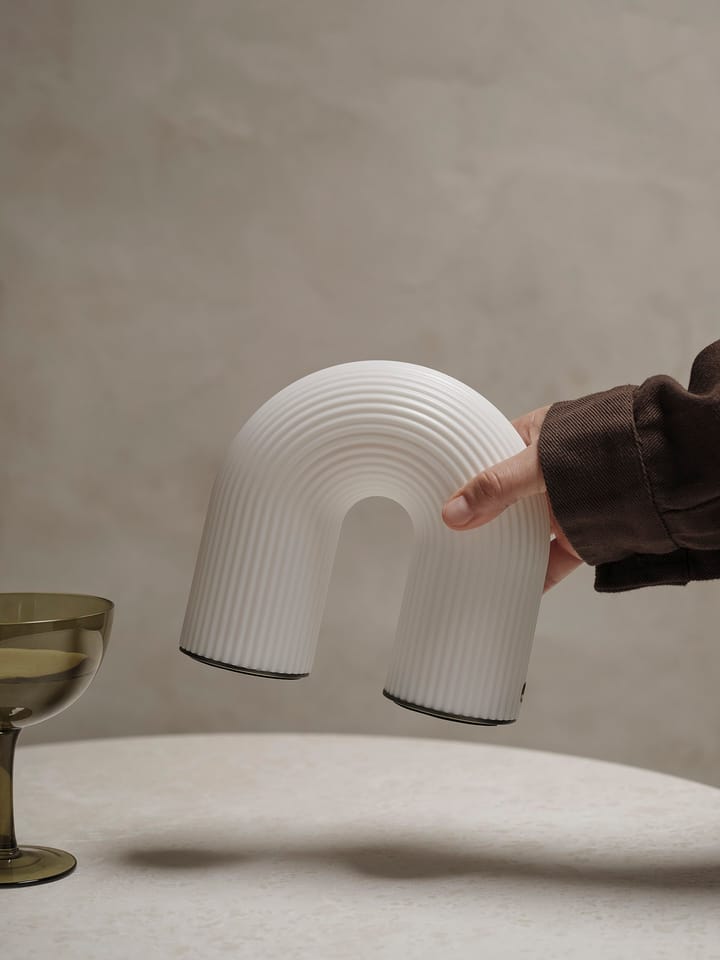 Vuelta portable tafellamp, White Ferm Living