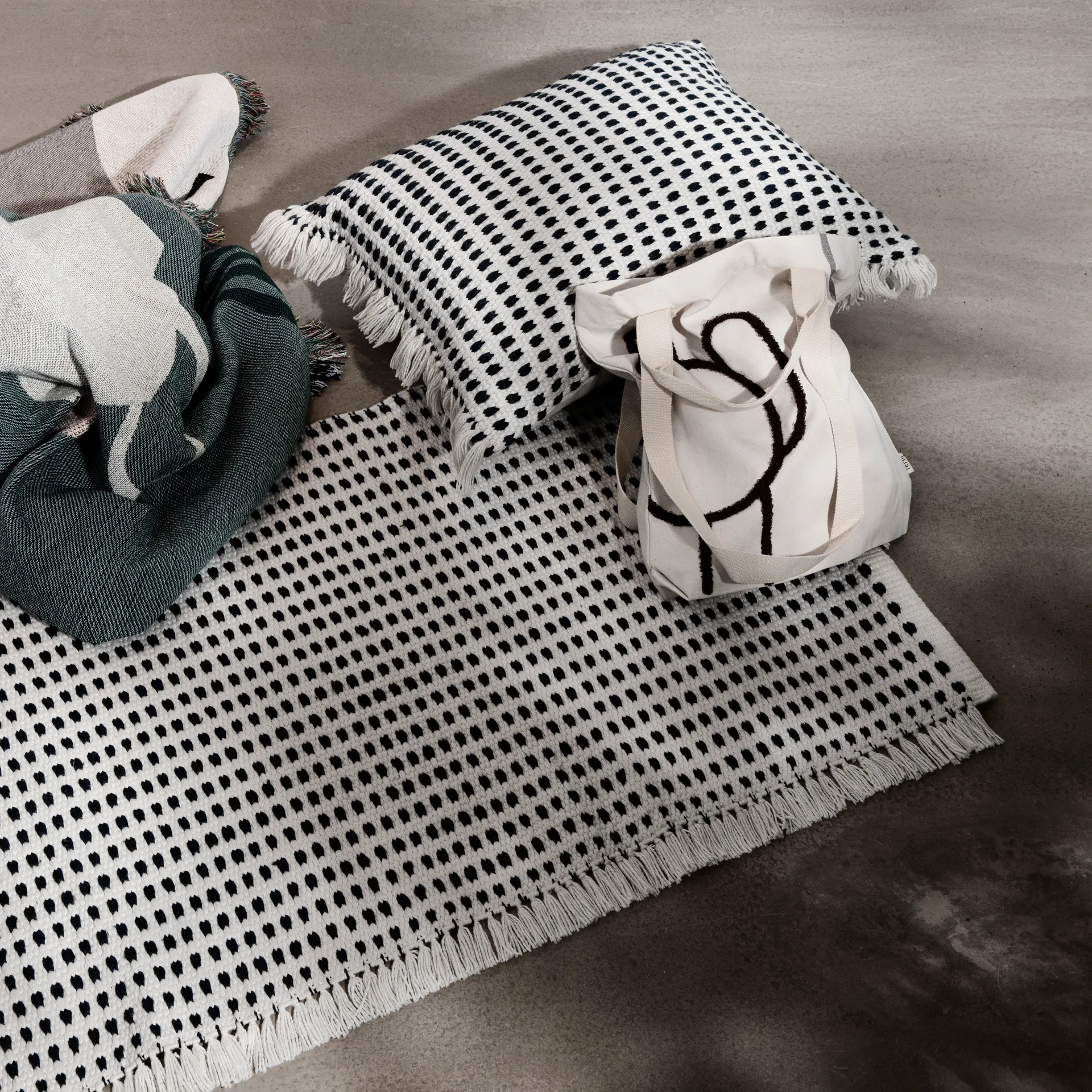 Way Outdoor kleed 70x180 cm, Off-white Ferm Living