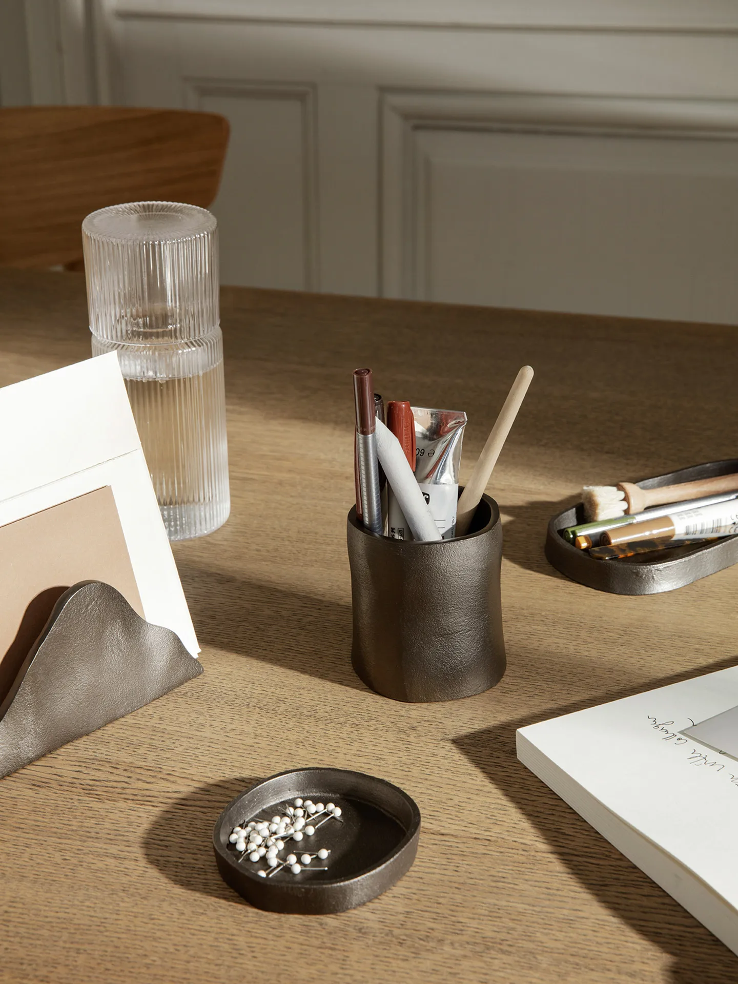 Yama pennenbakje small Ø7,8 cm, Zwart aluminium Ferm Living