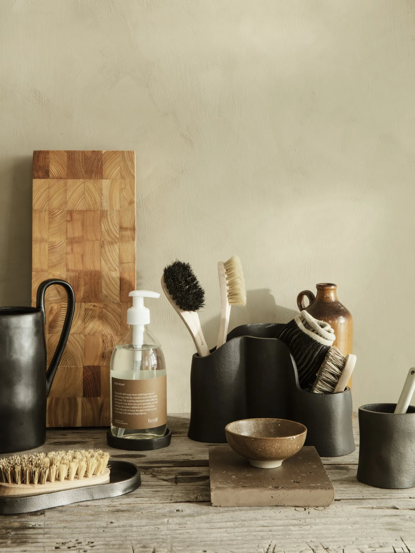 Yama pennenbakje small Ø7,8 cm, Zwart aluminium Ferm Living