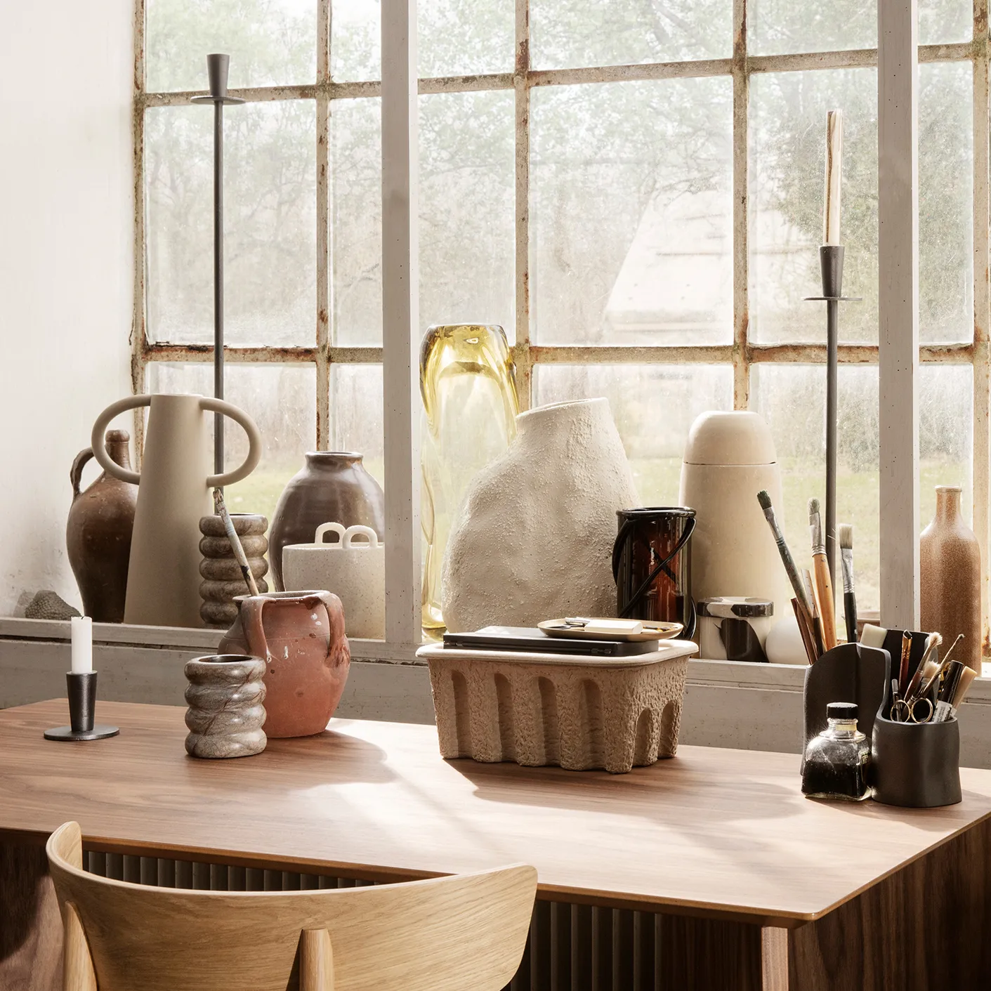 Yama pennenhouder, Zwartgeblakerde aluminum Ferm Living