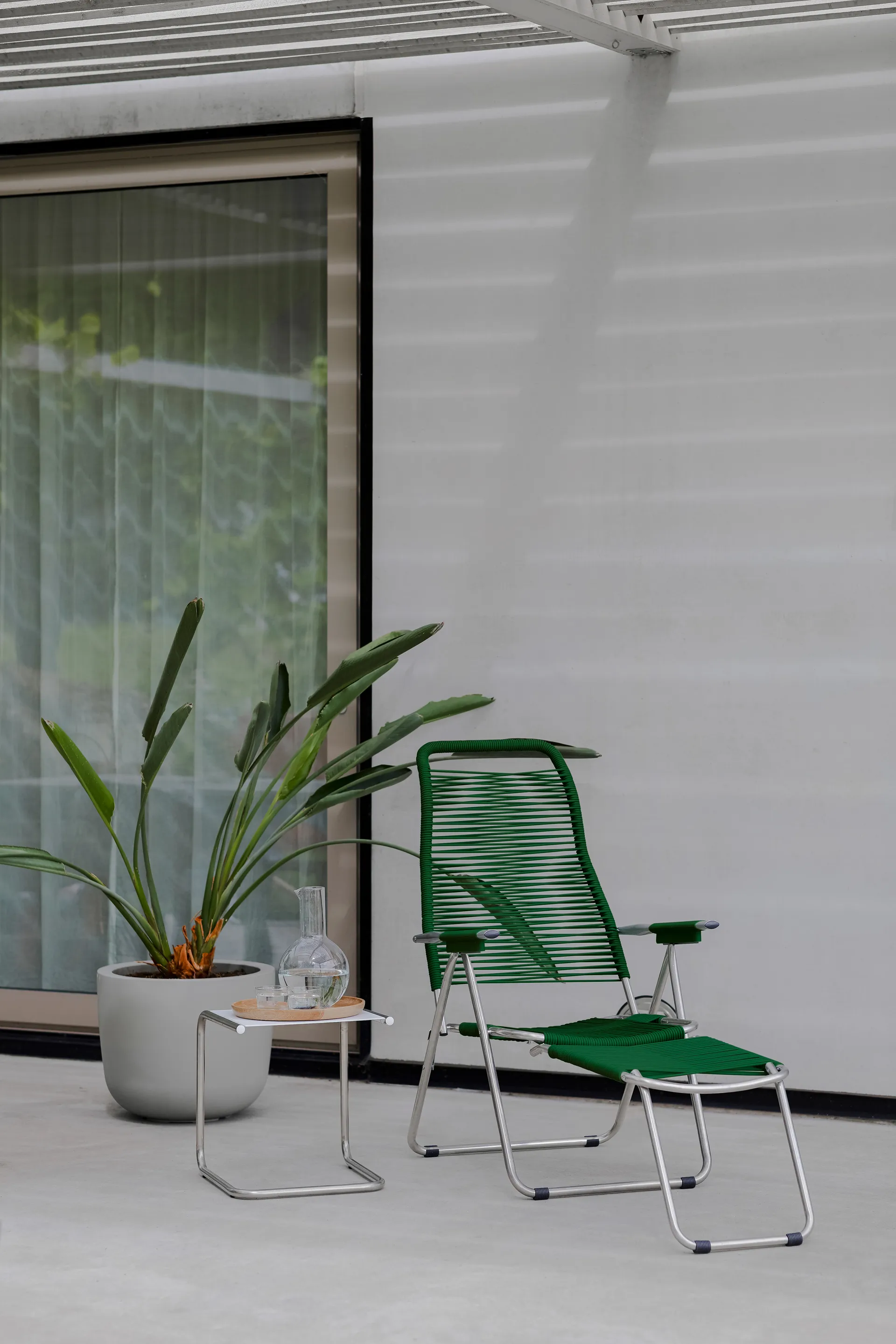 Spaghetti ligstoel met voetensteun, Groen Fiam